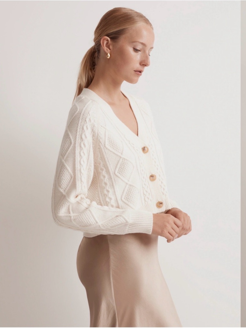 Madewell Cream Cable-Knit Cropped V-Neck Cardigan - Picture 3 of 7